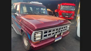 Ford - F1000 Diesel Cabine Extendida