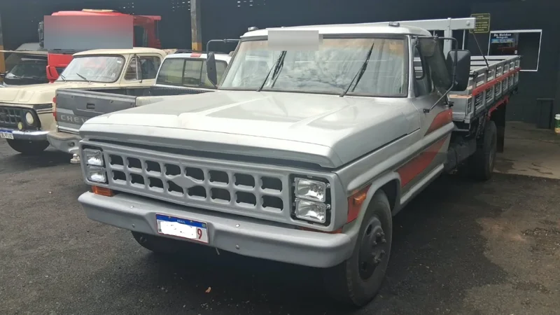 FORD F4000 Diesel
